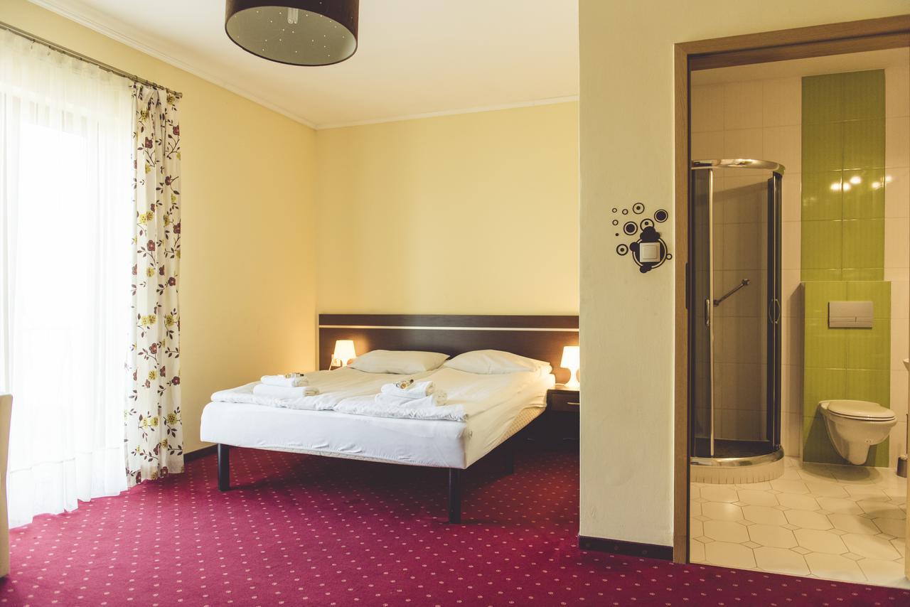 Hotel Odejewscy Chojnice Luaran gambar