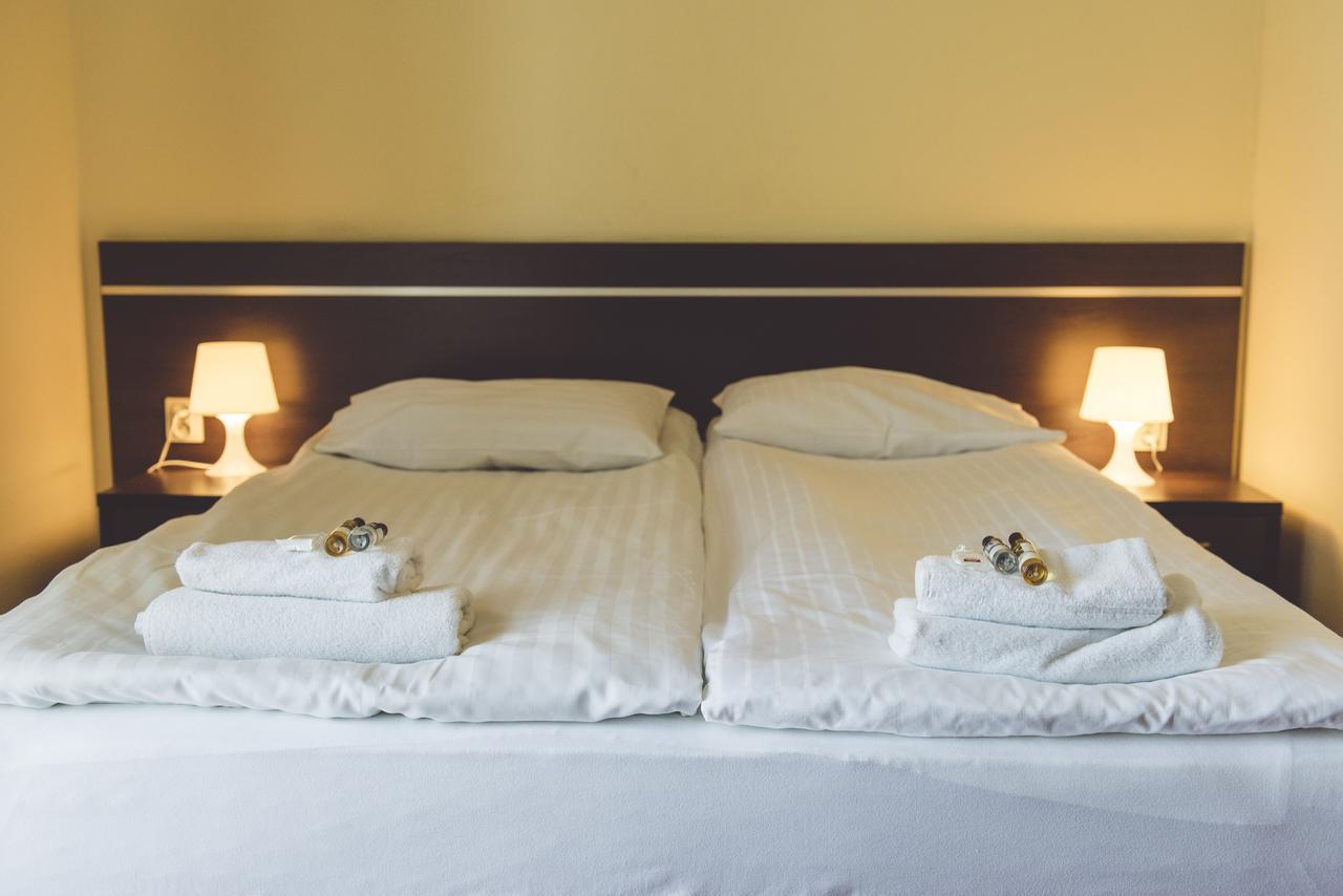 Hotel Odejewscy Chojnice Luaran gambar